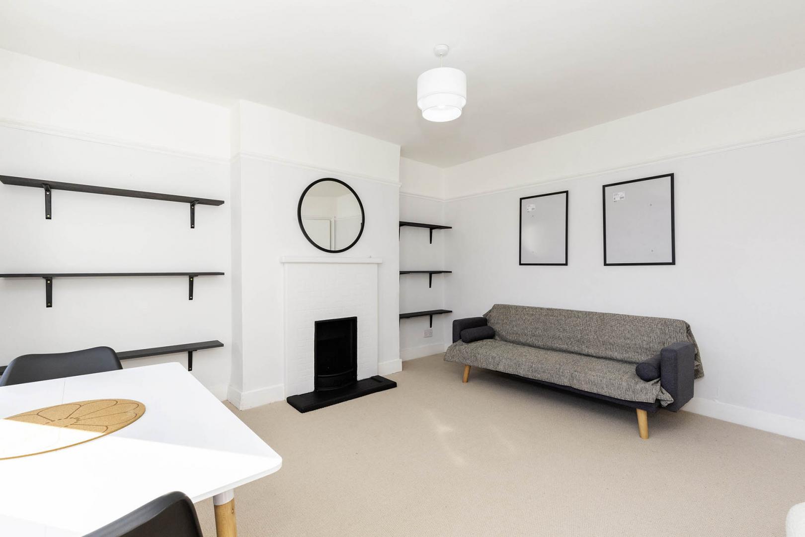 Bright and cosy two bedroom flat located in a lovely period conversion Lady Margaret Road, Tufnell Park